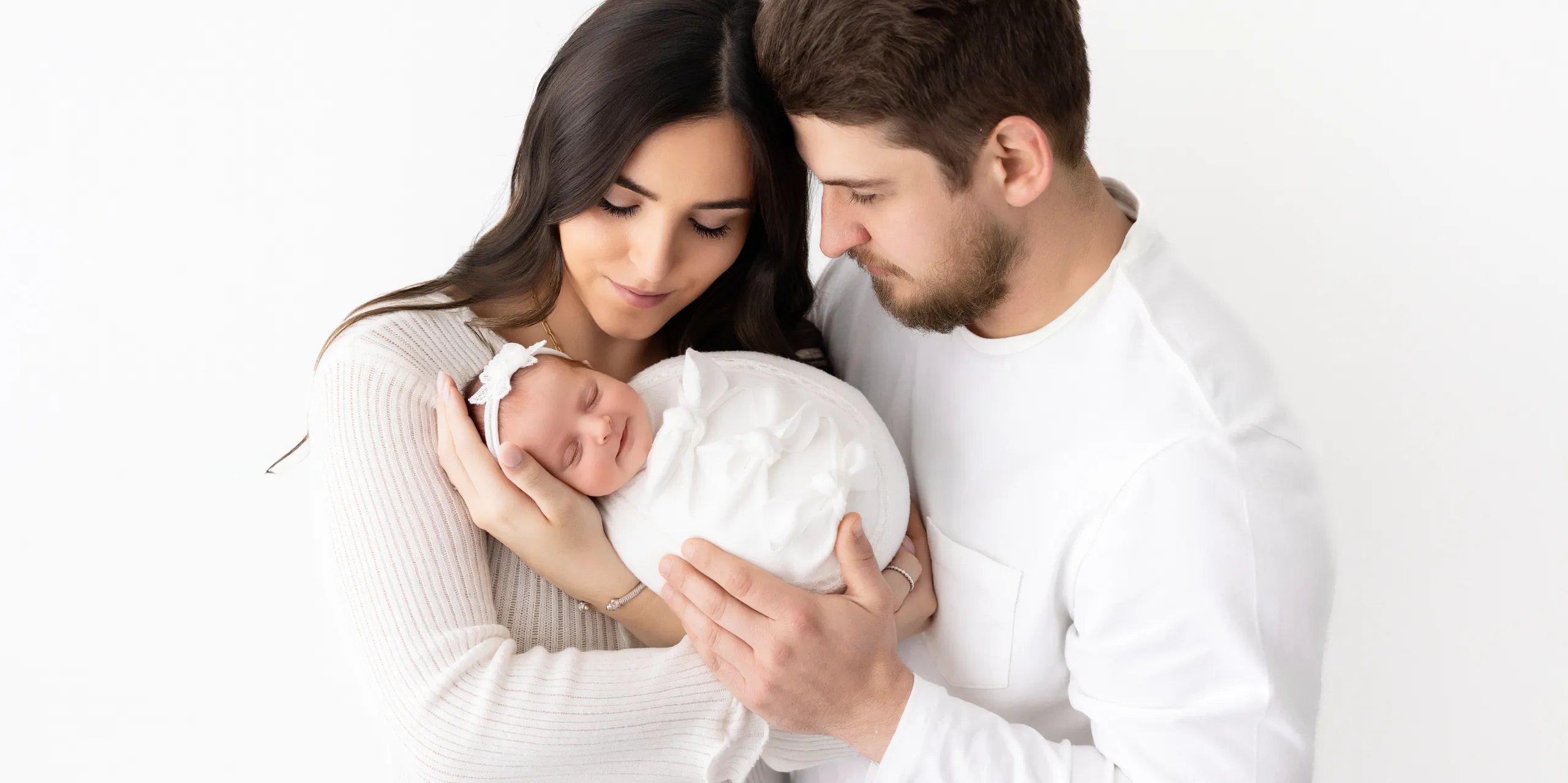 633a6024hero imagemore white